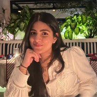 Ayesha R.